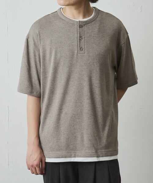 COLONY 2139（コロニートゥーワンスリーナイン）の「サマーニットソーレイヤードヘンリー半袖T（Tシャツ/カットソー・メンズ・アイボリー/ブラック/グレイッシュベージュ・MEDIUM/LARGE）」の3枚目の写真