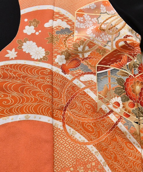 utatane(ウタタネ)の「着物リメイク maison utatane シャツ/ブラウス 黒の金朱波(シャツ/ブラウス・レディース・ブラック・M)」の19枚目の写真