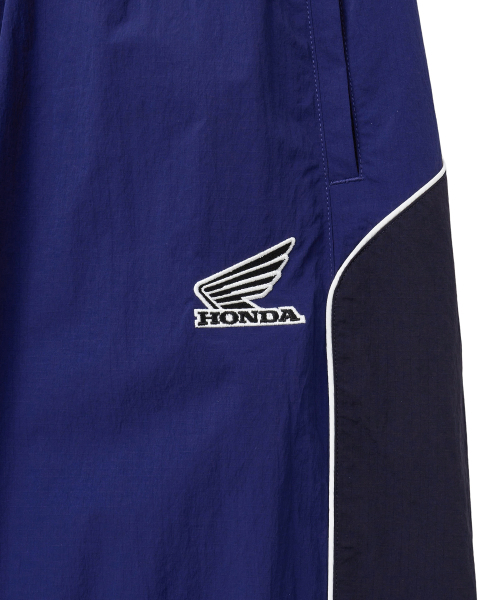 PHYPS MOTORCYCLE(フィップスモーターサイクル)の「Nylon Block Piping Track Pants Blue(スウェットパンツ・レディース・その他・LARGE/X-LARGE/SMALL/MEDIUM)」の5枚目の写真