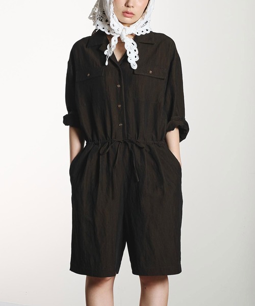 ROSE BUD(ローズバッド)の「HALF PANTS COMBINAISON(つなぎ/オールインワン・レディース・ベージュ/ブラック・ONE SIZE)」の1枚目の写真