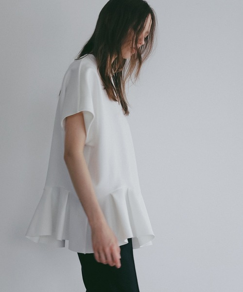 MANOF(マノフ)の「FRILL DOLMAN LOOSE TOPS(Tシャツ/カットソー・レディース・ホワイト/ブラック・F)」の8枚目の写真