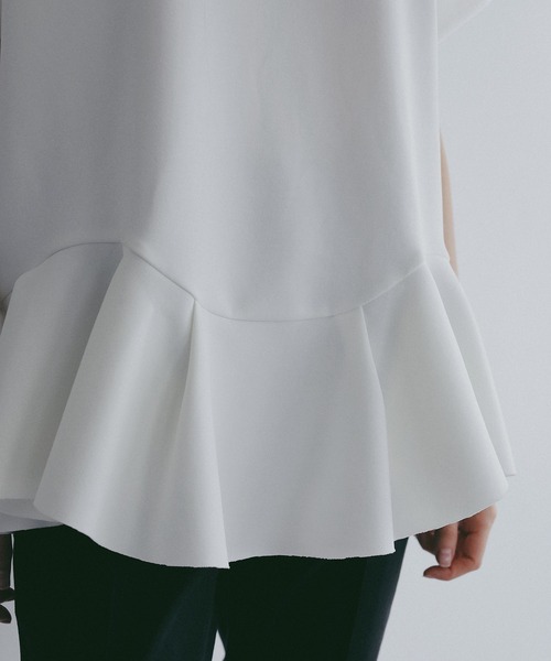 MANOF(マノフ)の「FRILL DOLMAN LOOSE TOPS(Tシャツ/カットソー・レディース・ホワイト/ブラック・F)」の10枚目の写真