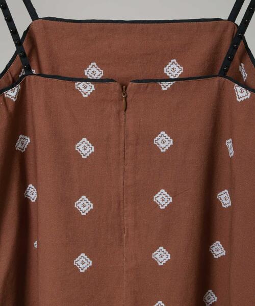 sara mallika(サラ マリカ)の「Sara mallika/Zigzag Flower Print Cami Dress(ワンピース・レディース・ベージュ系その他/ブラウン・S)」の7枚目の写真