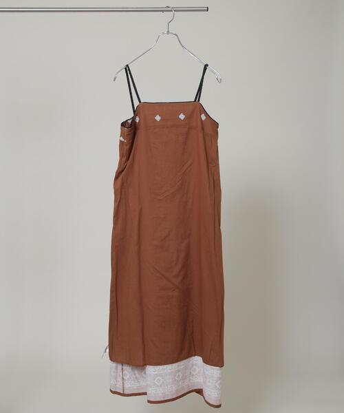 sara mallika(サラ マリカ)の「Sara mallika/Zigzag Flower Print Cami Dress(ワンピース・レディース・ベージュ系その他/ブラウン・S)」の8枚目の写真