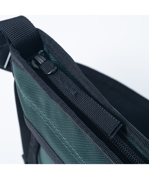 BEAMS DESIGN(ビームス デザイン)の「BEAMSDESIGN(ビームスデザイン)Slash サコッシュ(ショルダーバッグ・メンズ・グリーン/カーキ/ブラック/パープル/ベージュ・FREE)」の15枚目の写真