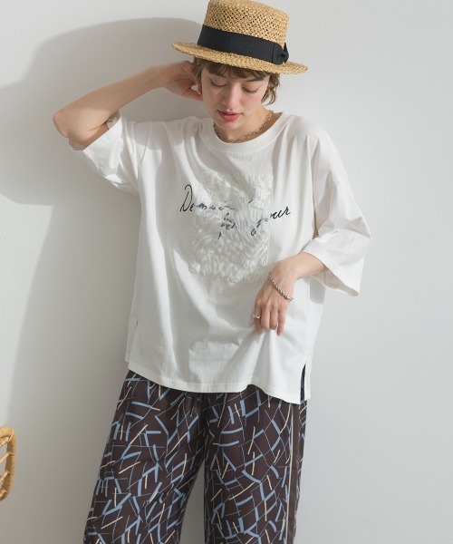 le colis(ルコリ)の「天竺 ジャガード パッチロゴ 刺繍 Tシャツ(Tシャツ/カットソー・レディース・オフホワイト/ブラック・FREE)」の3枚目の写真