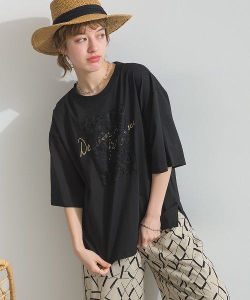 le colis(ルコリ)の「天竺 ジャガード パッチロゴ 刺繍 Tシャツ(Tシャツ/カットソー・レディース・オフホワイト/ブラック・FREE)」の10枚目の写真