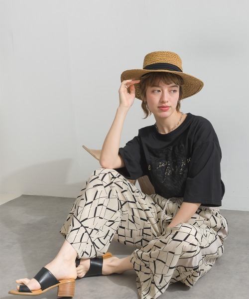 le colis(ルコリ)の「天竺 ジャガード パッチロゴ 刺繍 Tシャツ(Tシャツ/カットソー・レディース・オフホワイト/ブラック・FREE)」の17枚目の写真