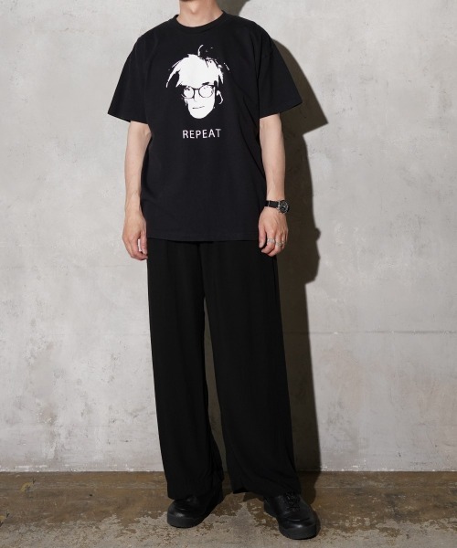 THRIFTY LOOK(スリフティールック)の「THRIFTY LOOK / スリフティールック "REPEAT" SS TEE リラックスフィット グラフィック Tシャツ(Tシャツ/カットソー・メンズ・ブラック/ホワイト/スミクロ・MEDIUM/LARGE/X-LARGE/SMALL)」の6枚目の写真