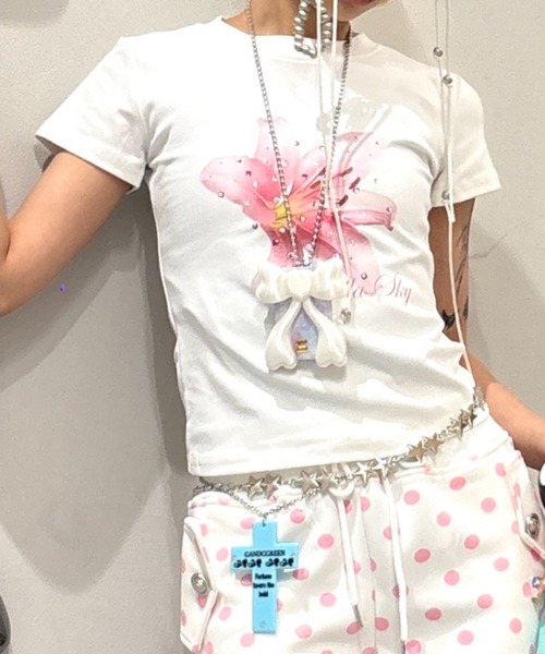 Never mind the XU(ネバーマインドザエックスユー)の「【Never mind the XU】flower rhinestone tee / 【ネバーマインド ザ エックスユー】フラワープリントラインストーンクロップド半袖Tシャツ(Tシャツ/カットソー・レディース・イエロー/ホワイト/ピンク・L)」の12枚目の写真