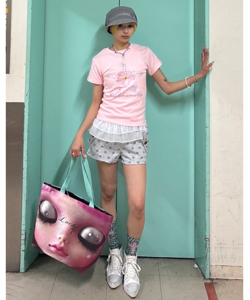 Never mind the XU(ネバーマインドザエックスユー)の「【Never mind the XU】flower rhinestone tee / 【ネバーマインド ザ エックスユー】フラワープリントラインストーンクロップド半袖Tシャツ(Tシャツ/カットソー・レディース・イエロー/ホワイト/ピンク・L)」の11枚目の写真