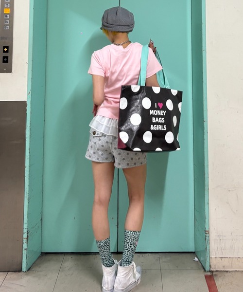 Never mind the XU(ネバーマインドザエックスユー)の「【Never mind the XU】flower rhinestone tee / 【ネバーマインド ザ エックスユー】フラワープリントラインストーンクロップド半袖Tシャツ(Tシャツ/カットソー・レディース・イエロー/ホワイト/ピンク・L)」の12枚目の写真