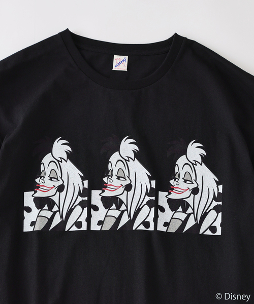 Disney（ディズニー）の「Disney / ディズニーヴィランズ / 別注 FANTASY A&G INC プリントＴシャツ（Tシャツ/カットソー・メンズ・ブラック系その他/ブラック/レッド・LARGE/MEDIUM）」の6枚目の写真