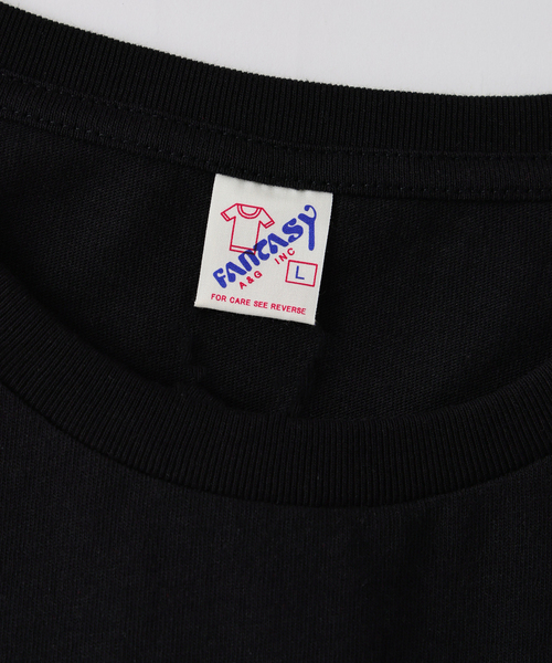 Disney（ディズニー）の「Disney / ディズニーヴィランズ / 別注 FANTASY A&G INC プリントＴシャツ（Tシャツ/カットソー・メンズ・ブラック系その他/ブラック/レッド・LARGE/MEDIUM）」の14枚目の写真