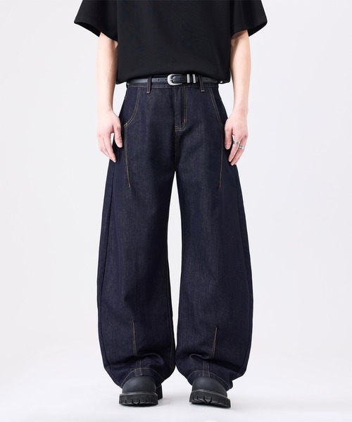HOOK(フック)の「HOOK バレルレッグ ハイウエストデニム(デニムパンツ・メンズ・インディゴブルー/ブラック・XL/L/M)」の1枚目の写真