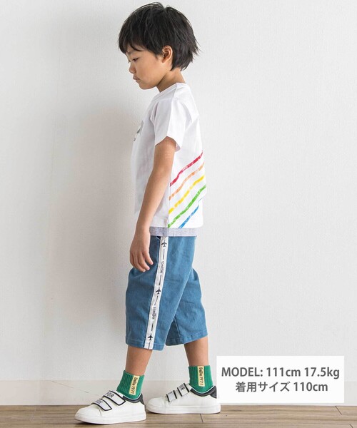 BeBe(ベベ)の「【ブルーインパルス】スモーク飛行プリント天竺半袖Tシャツ(Tシャツ/カットソー・キッズ・ホワイト/ブルー・110cm/120cm/130cm/140cm)」の3枚目の写真