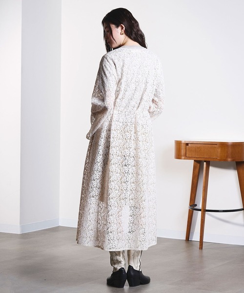 ROSE BUD（ローズバッド）の「(mag.by c)FRONT OPEN LACE DRESS（ワンピース・レディース・オフホワイト/バーガンディー・ONE SIZE）」の12枚目の写真