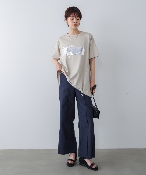 Bou Jeloud(ブージュルード)の「箔エンボスロゴチュニック(チュニック・レディース・ブラック/オフホワイト/ベージュ・FREE)」の5枚目の写真