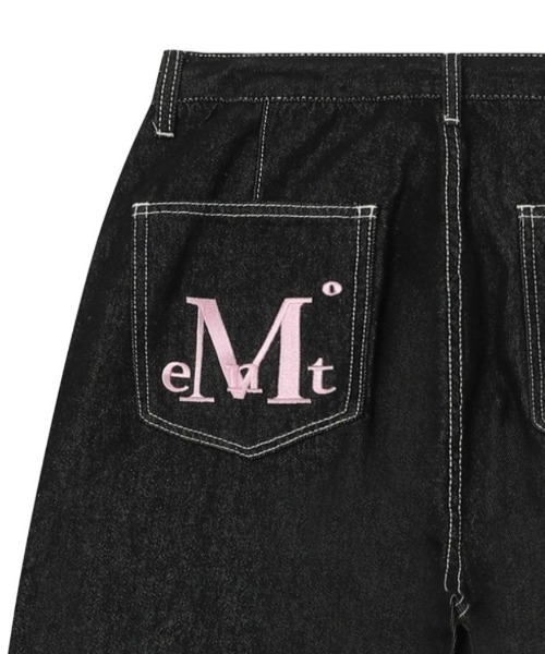 MUCENT(ムセント)の「A'GEM/9 × .kom 『MUCENT/ムセント』MAXXI BACK POCKET BIG LOGO DENIM/バックポケットビッグロゴデニムパンツ(デニムパンツ・レディース・ダークブルー/ブラック・FREE)」の7枚目の写真