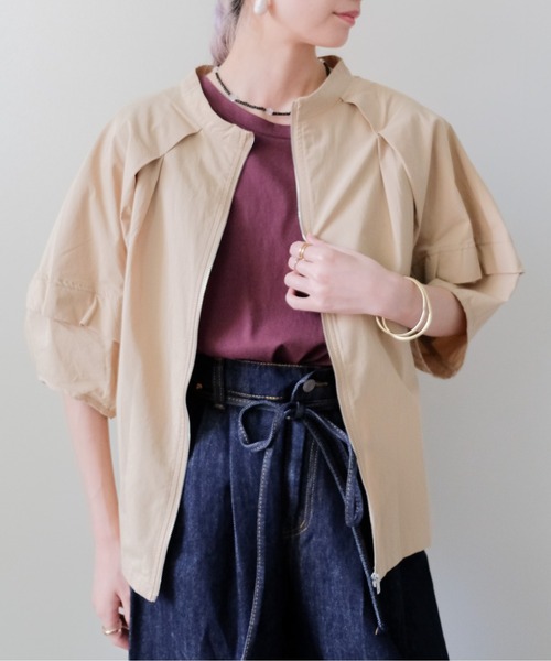 DOLLUPOOPS(ドールアップウップス)の「Dolman Tuck Blouson(ドルマンタックブルゾン)(ブルゾン・レディース・ブラック/ベージュ/オフホワイト・FREE)」の1枚目の写真