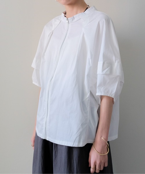 DOLLUPOOPS(ドールアップウップス)の「Dolman Tuck Blouson(ドルマンタックブルゾン)(ブルゾン・レディース・ブラック/ベージュ/オフホワイト・FREE)」の2枚目の写真
