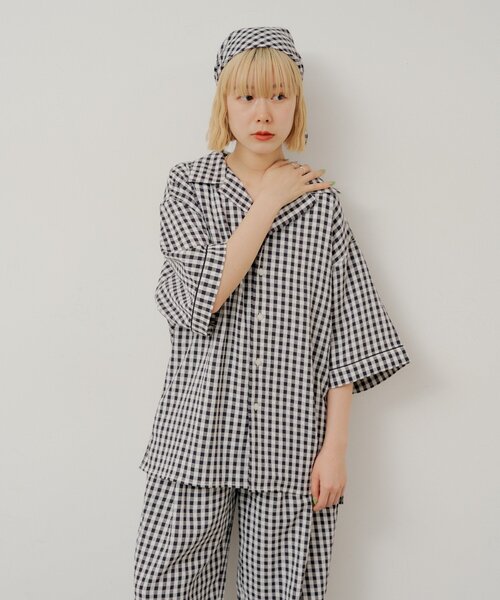 WHIMSIC（ウィムジック）の「【UNISEX】ギンガムチェックバンダナ付きスリーピングシャツ（シャツ/ブラウス・メンズ・ブラック/ブルー/キャメル・FREE）」の11枚目の写真