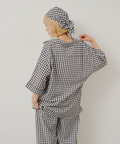 WHIMSIC（ウィムジック）の「【UNISEX】ギンガムチェックバンダナ付きスリーピングシャツ（シャツ/ブラウス・メンズ・ブラック/ブルー/キャメル・FREE）」の9枚目の写真