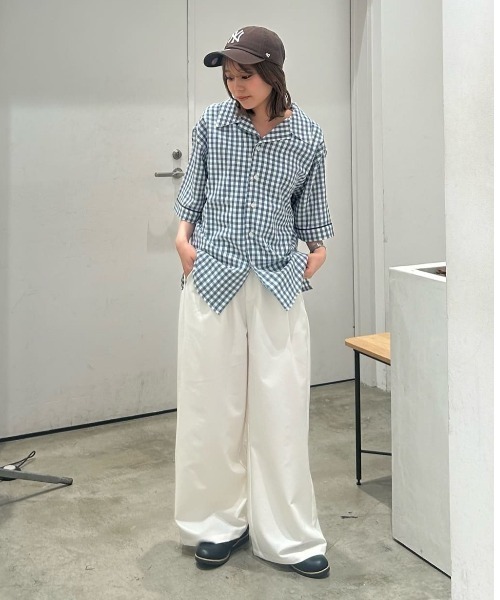 WHIMSIC(ウィムジック)の「【UNISEX】ギンガムチェックバンダナ付きスリーピングシャツ(シャツ/ブラウス・メンズ・ブラック/ブルー/キャメル・FREE)」の12枚目の写真