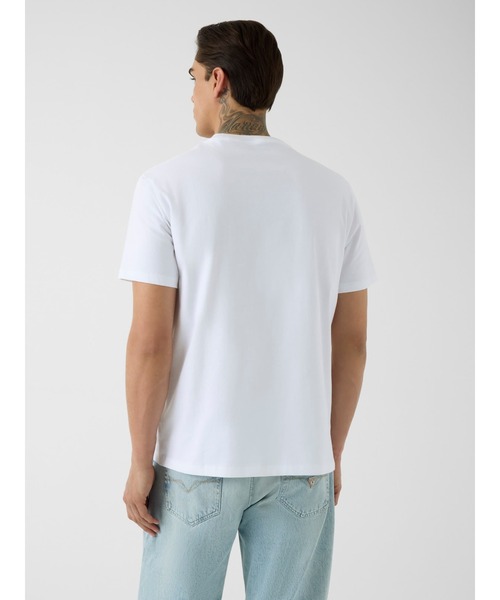 Guess(ゲス)の「TRIANGLE Leaves Embroidery Tee Tシャツ 半袖 ロゴTシャツ(Tシャツ/カットソー・メンズ・ブラック/ホワイト・X-LARGE/SMALL/LARGE/MEDIUM)」の3枚目の写真