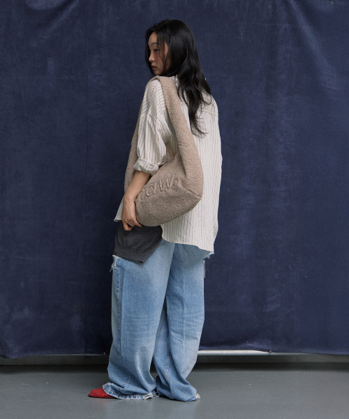 HAVEAWHALE（ハブアホエール）の「boucle pebble bag (BE)（ショルダーバッグ・レディース・その他・FREE）」の6枚目の写真