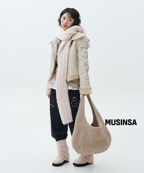 HAVEAWHALE（ハブアホエール）の「boucle pebble bag (BE)（ショルダーバッグ・レディース・その他・FREE）」の3枚目の写真