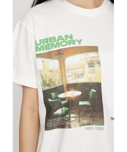 SLY（スライ）の「PHOTO LOGO T/SH フォトロゴTシャツ 夏服 秋服（Tシャツ/カットソー・レディース・ホワイト/ライトブルー/ブラウン/ネイビー・FREE）」の5枚目の写真