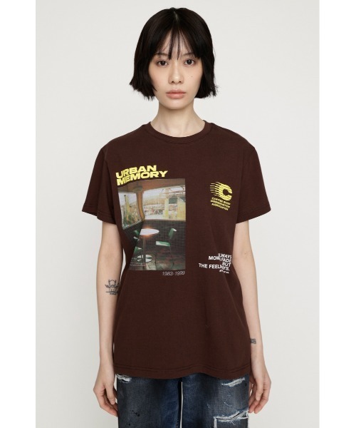 SLY（スライ）の「PHOTO LOGO T/SH フォトロゴTシャツ 夏服 秋服（Tシャツ/カットソー・レディース・ホワイト/ライトブルー/ブラウン/ネイビー・FREE）」の10枚目の写真