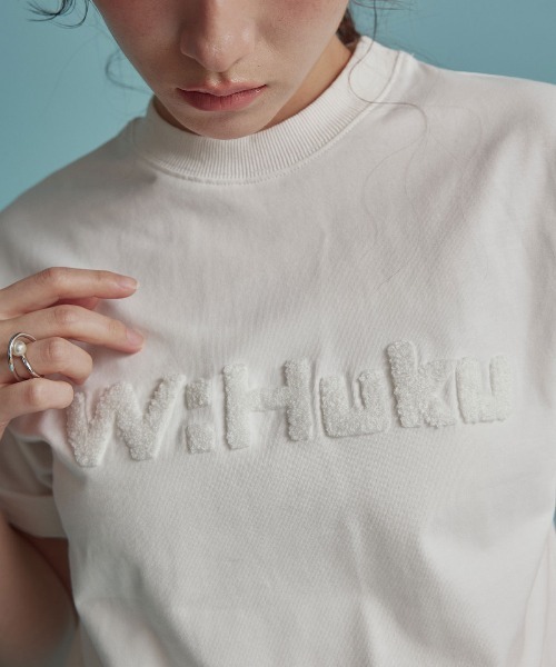 W:Huku(フーク)の「パイル フーク ロゴ シンプル Tシャツ(Tシャツ/カットソー・レディース・オフホワイト/ブラック・FREE)」の5枚目の写真