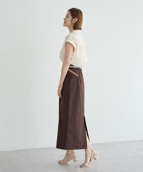 YECCA VECCA(イェッカヴェッカ)の「スモッキングピンタックシャツ(シャツ/ブラウス・レディース・ブルー/オフホワイト/ブラウン・FREE)」の12枚目の写真