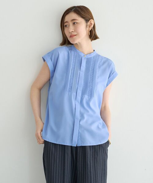 YECCA VECCA(イェッカヴェッカ)の「スモッキングピンタックシャツ(シャツ/ブラウス・レディース・ブルー/オフホワイト/ブラウン・FREE)」の16枚目の写真