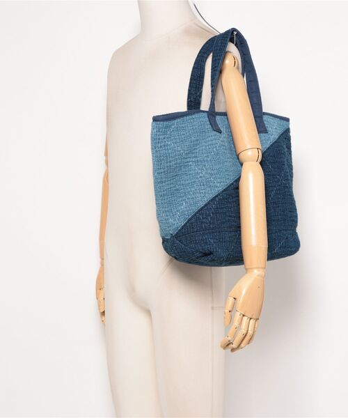 PORTER CLASSIC(ポータークラシック)の「【Porter Classic / ポータークラシック】 PC SASHIKO TOTE BAG L(トートバッグ・メンズ・ブルー・FREE)」の5枚目の写真