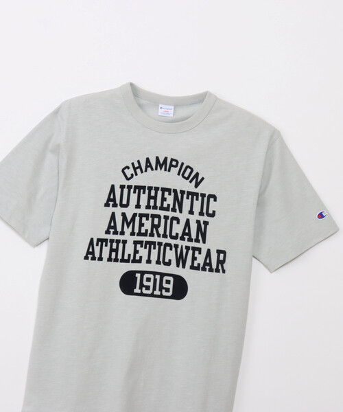 FREAK'S STORE(フリークスストア)の「Champion/チャンピオン COLLEGE LOGO SHORT SLEEVE T-SHIRT/カレッジロゴ 半袖Tシャツ(Tシャツ/カットソー・レディース・グレー/ブラック/オフホワイト・MEDIUM)」の1枚目の写真