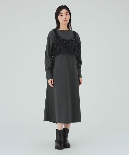 BEAMS HEART(ビームスハート)の「チュール ニット キャミソール × ワンピース(セットアイテム)(ワンピース・レディース・チャコールグレー/ホワイト系その他5/ブラウン系その他・FREE)」の1枚目の写真