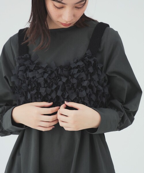 BEAMS HEART(ビームスハート)の「チュール ニット キャミソール × ワンピース(セットアイテム)(ワンピース・レディース・チャコールグレー/ホワイト系その他5/ブラウン系その他・FREE)」の6枚目の写真
