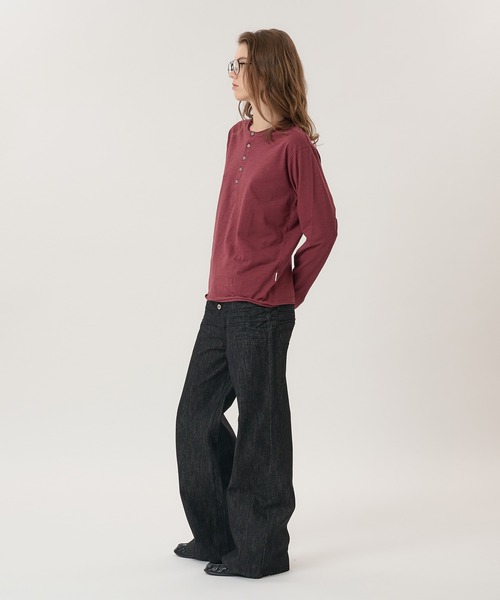 Perushu(ペルーシュ)の「CUTOFF HENLEY SLUB LONG SLEEVE TSHIRT/カットオフヘンリースラブロンT(Tシャツ/カットソー・メンズ・ボルドー/ブラック/グレー/オフホワイト・MEDIUM/LARGE)」の7枚目の写真