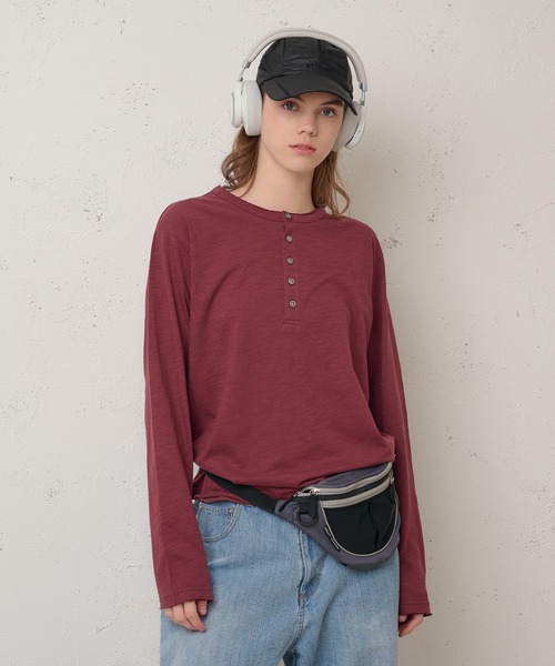 Perushu(ペルーシュ)の「CUTOFF HENLEY SLUB LONG SLEEVE TSHIRT/カットオフヘンリースラブロンT(Tシャツ/カットソー・メンズ・ボルドー/ブラック/グレー/オフホワイト・MEDIUM/LARGE)」の22枚目の写真