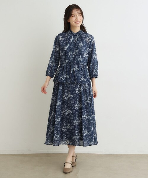 LAURA ASHLEY(ローラアシュレイ)の「【7分袖/羽織におすすめ!洗える/セットアップ可】トワル ディライト柄ブラウス(シャツ/ブラウス・レディース・ネイビー系/カーキ系・40/38)」の8枚目の写真