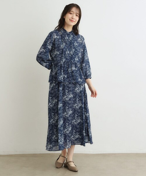 LAURA ASHLEY(ローラアシュレイ)の「【7分袖/羽織におすすめ!洗える/セットアップ可】トワル ディライト柄ブラウス(シャツ/ブラウス・レディース・ネイビー系/カーキ系・40/38)」の9枚目の写真