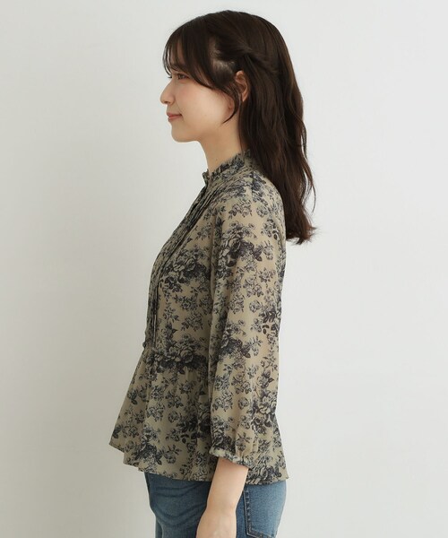 LAURA ASHLEY(ローラアシュレイ)の「【7分袖/羽織におすすめ!洗える/セットアップ可】トワル ディライト柄ブラウス(シャツ/ブラウス・レディース・ネイビー系/カーキ系・40/38)」の12枚目の写真