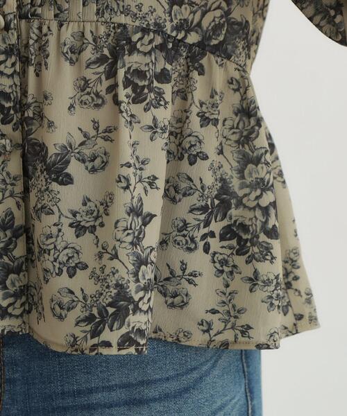 LAURA ASHLEY(ローラアシュレイ)の「【7分袖/羽織におすすめ!洗える/セットアップ可】トワル ディライト柄ブラウス(シャツ/ブラウス・レディース・ネイビー系/カーキ系・40/38)」の6枚目の写真