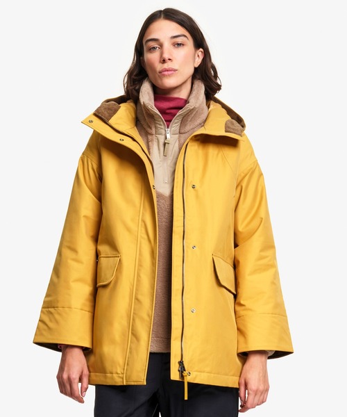 AIGLE(エーグル)の「透湿防水 中綿 トラペーズジャケット WARM(ダウンジャケット/コート・レディース・マスタード・S/M)」の1枚目の写真