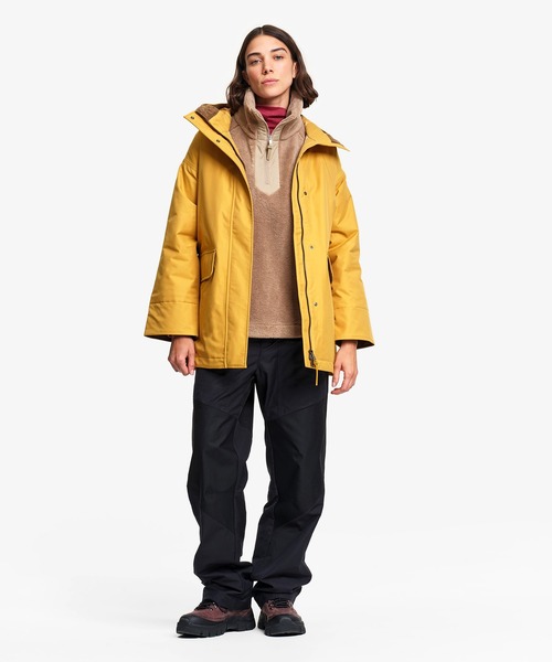 AIGLE(エーグル)の「透湿防水 中綿 トラペーズジャケット WARM(ダウンジャケット/コート・レディース・マスタード・S/M)」の2枚目の写真