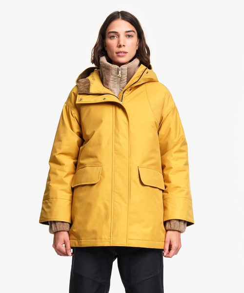 AIGLE(エーグル)の「透湿防水 中綿 トラペーズジャケット WARM(ダウンジャケット/コート・レディース・マスタード・S/M)」の3枚目の写真