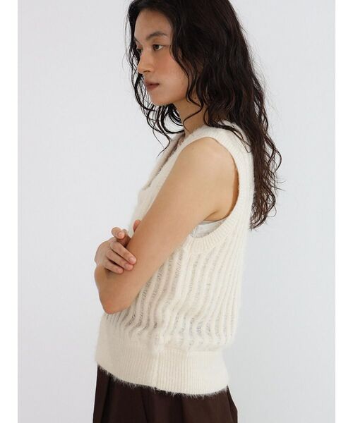 FIKA.(フィーカ)の「Shaggy knit vest(ニット/セーター・レディース・ブラック/オフホワイト・MEDIUM)」の1枚目の写真